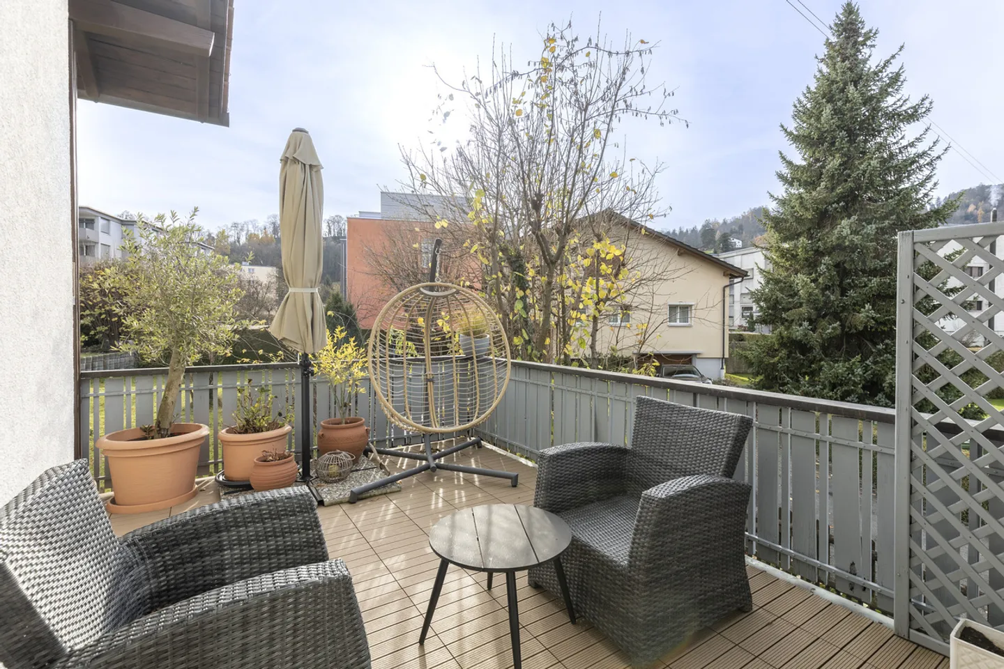 Modernisiertes Familienhaus mit Balkon - Foto 7 von 8