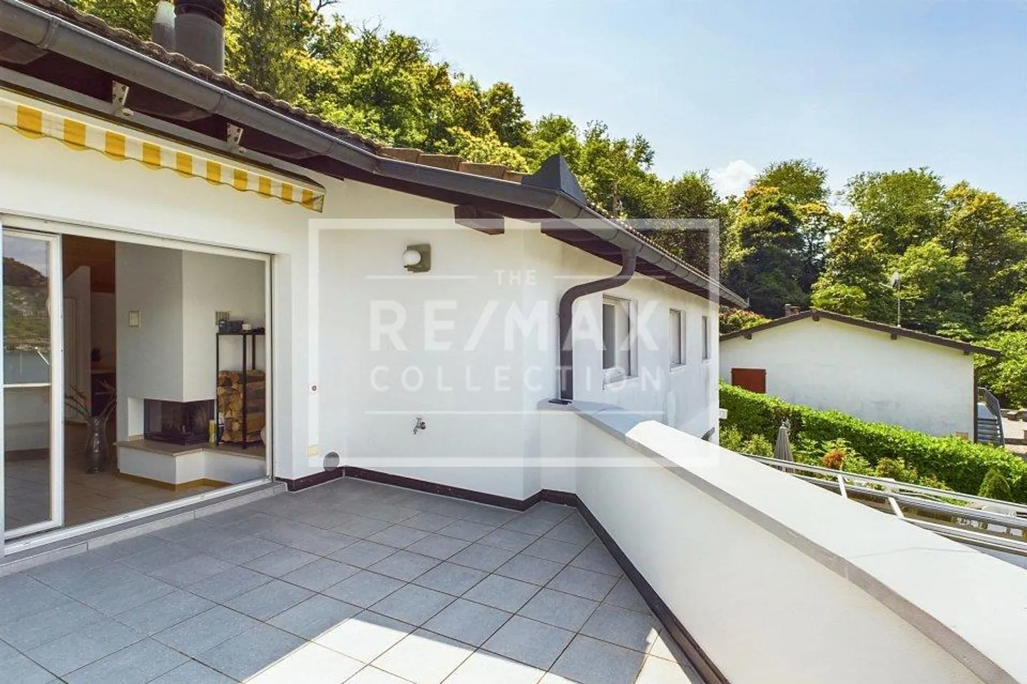 Large beautiful lakeside property in Brusino Arsizio - Photo 8 of 13