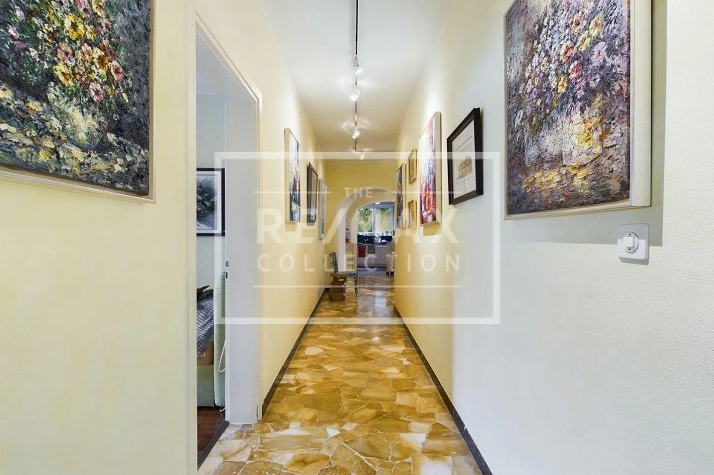 Large beautiful lakeside property in Brusino Arsizio - Photo 11 of 13