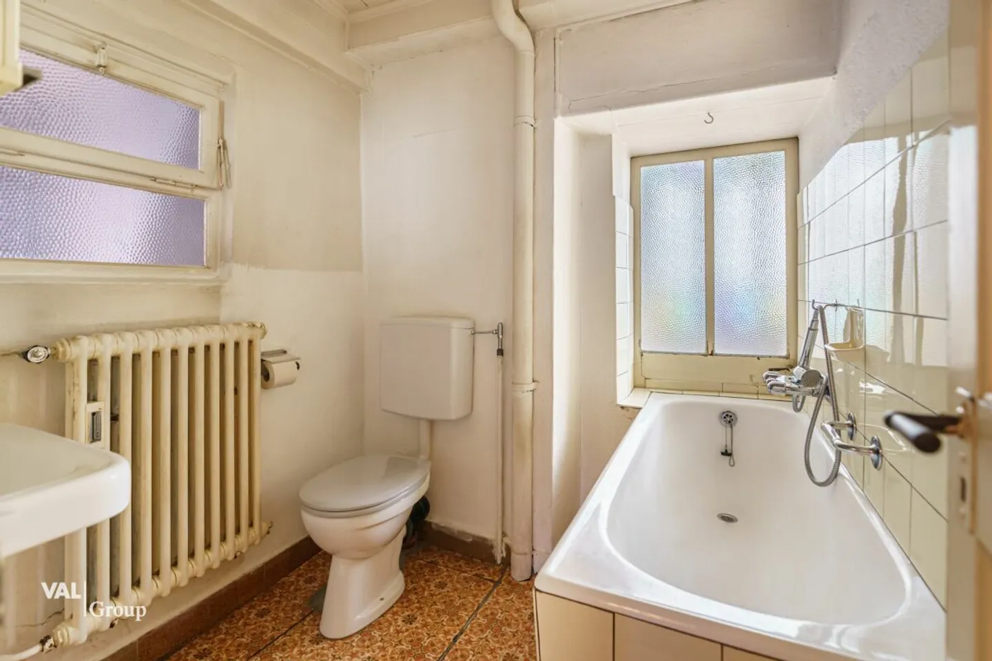 Perla del centro storico di Visp con potenziale e opportunità di sviluppo - Foto 16 di 25