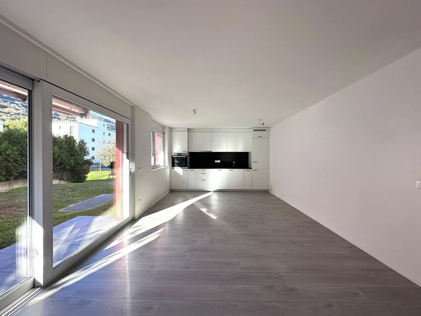 Appartement moderne 3.5 pièces avec jardin à Cadenazzo - Photo 6 sur 20