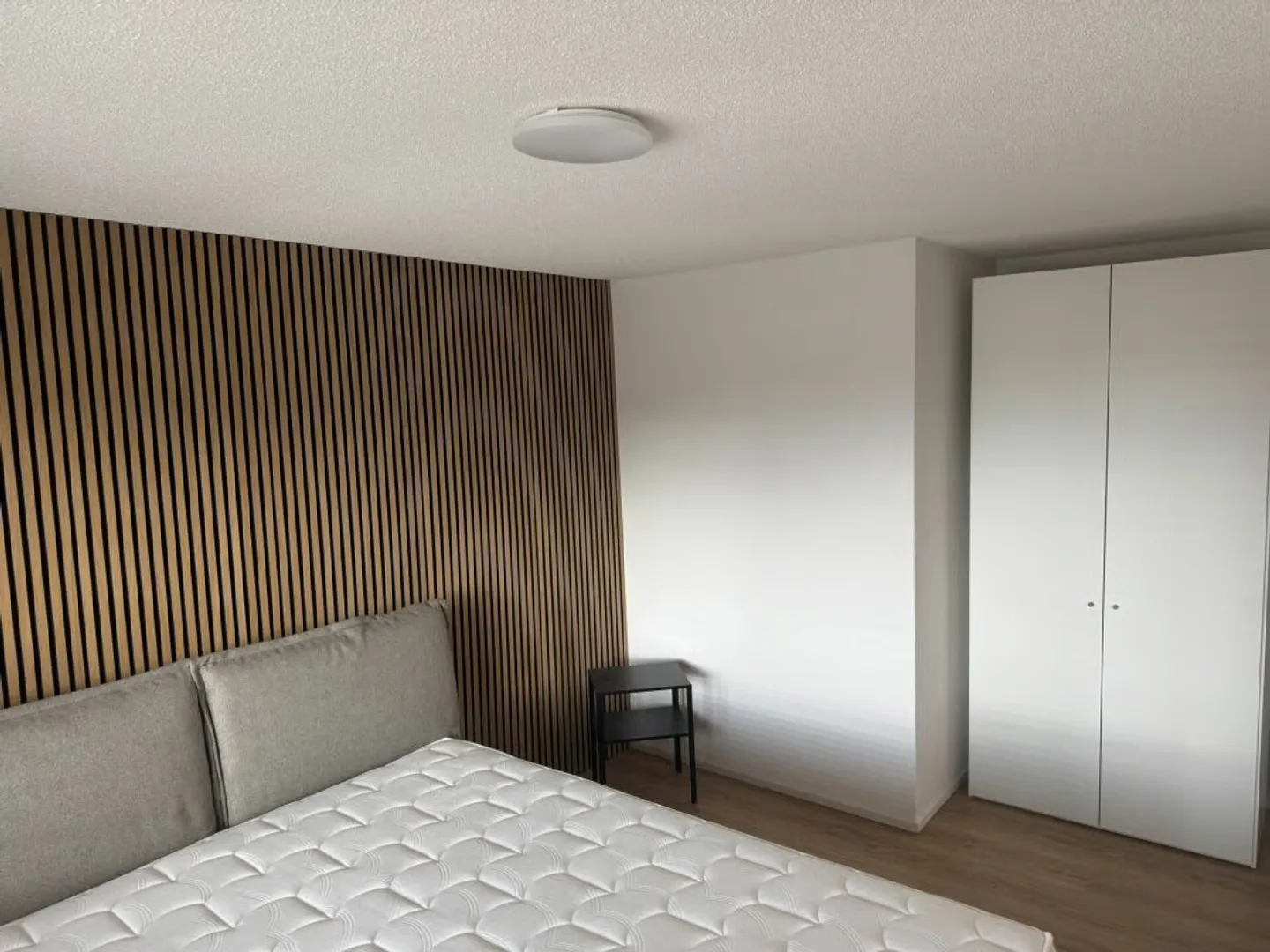 ARI-0826 - Modernes 2,5-Zimmer-Apartment mit Wasch-/Trocken-Säule - Mietübernahme - Foto 6 von 8