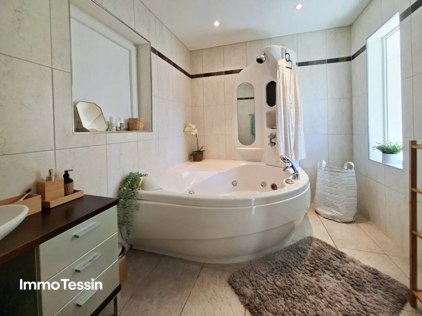 An Oasis of Tranquility Above Lake Maggiore, Exclusive Villa with Pool and Spectacular Lake View - Photo 12 of 13