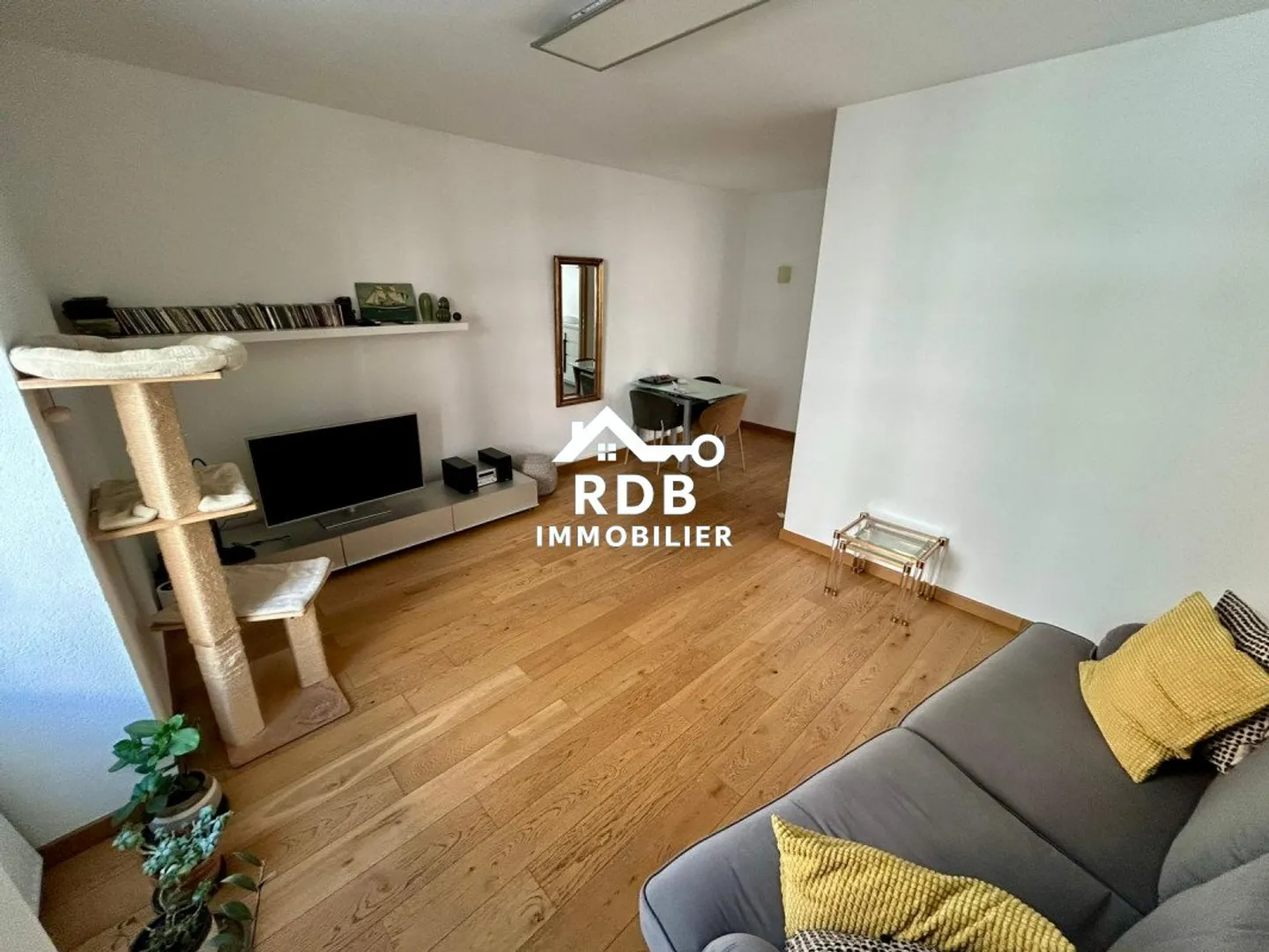 4-Zimmer-Wohnung - Foto 1 von 13
