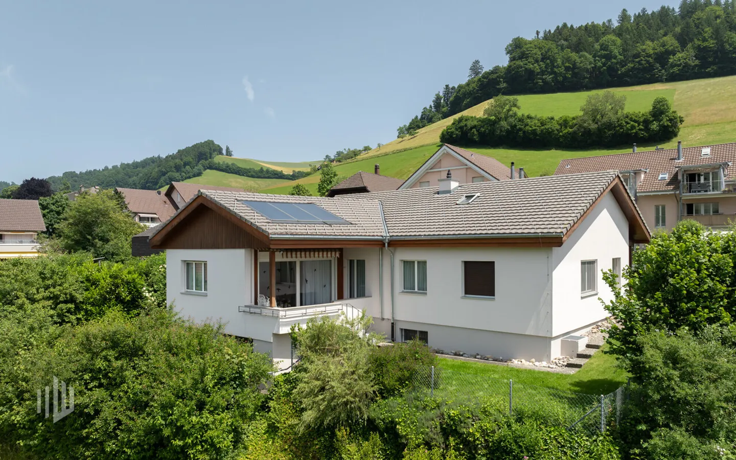 ImmoWyss - 7.5-Room House on 2 Floors with Optional Building Plot - Photo 1 of 13