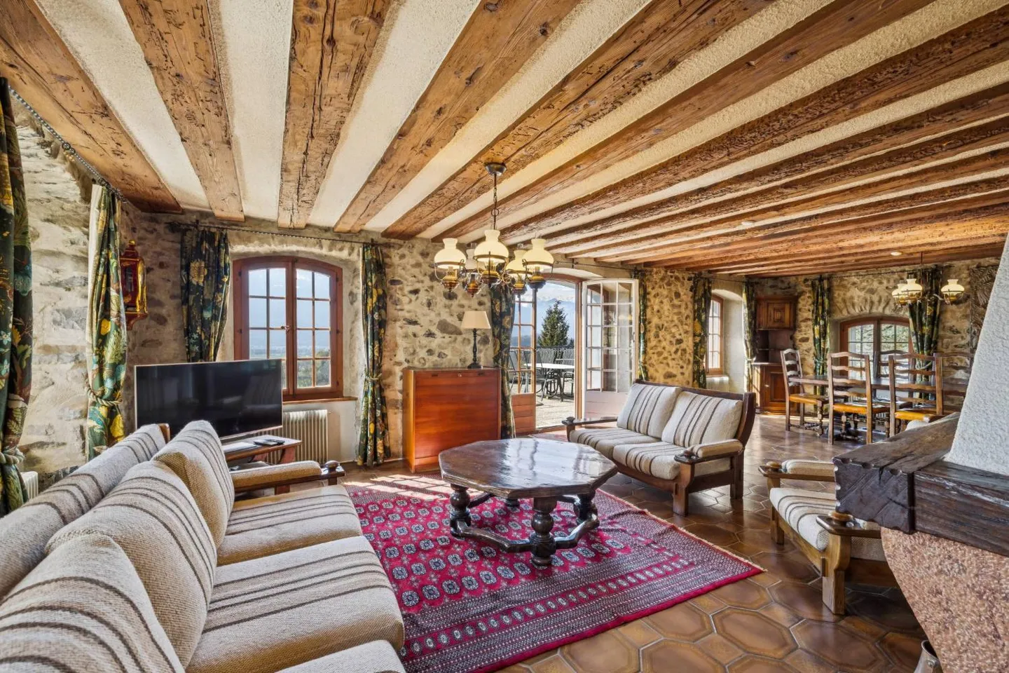 8.5-room House - Photo 4 of 13