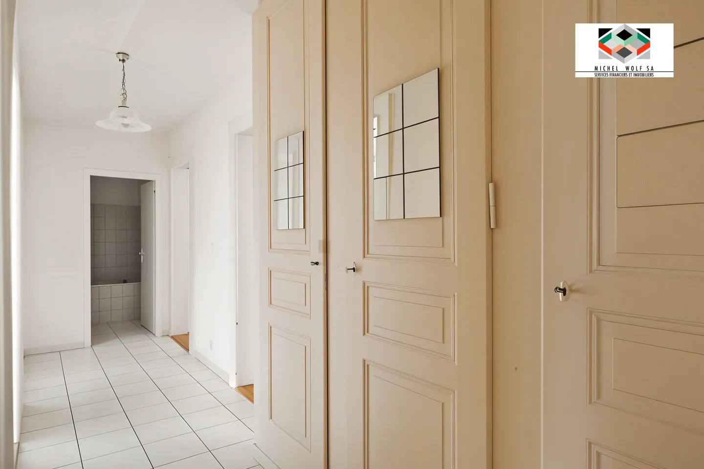 Fully renovated apartments with washing column - Photo 2 of 9