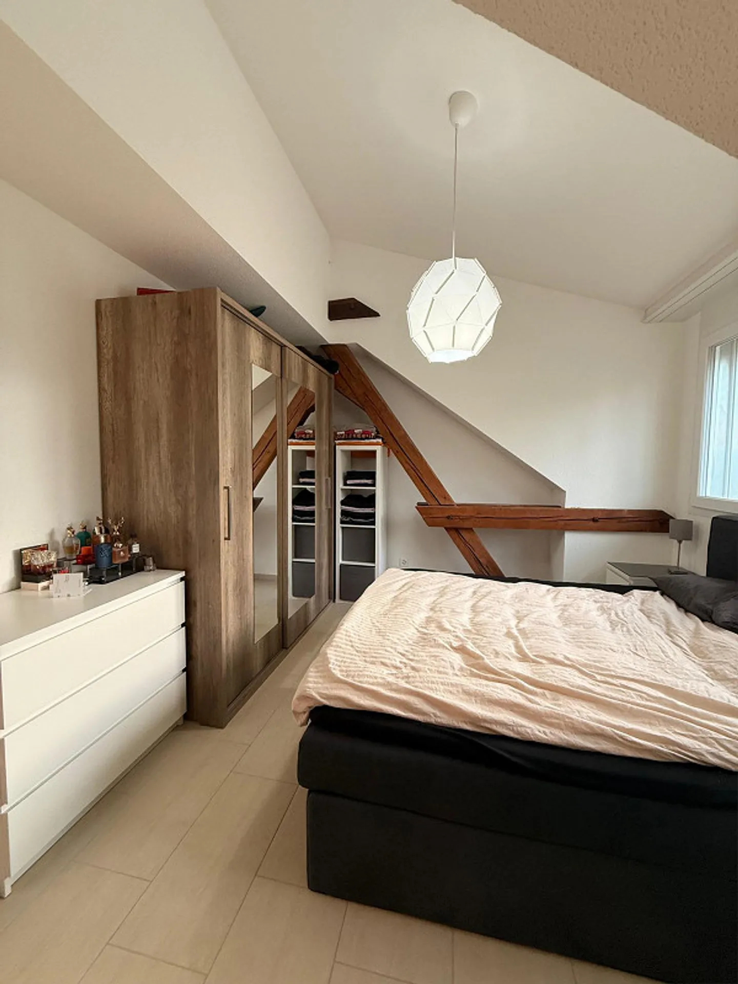Charmante 3.5-Zimmer Attique - Foto 2 von 13
