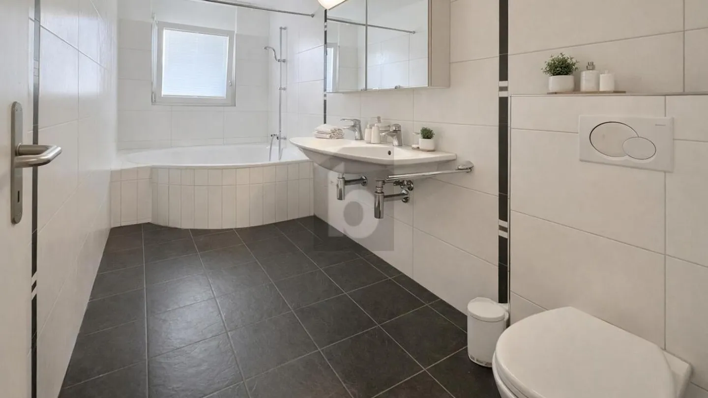 Sonnige 4.5-Zimmer-Wohnung in Egg - Foto 5 von 6