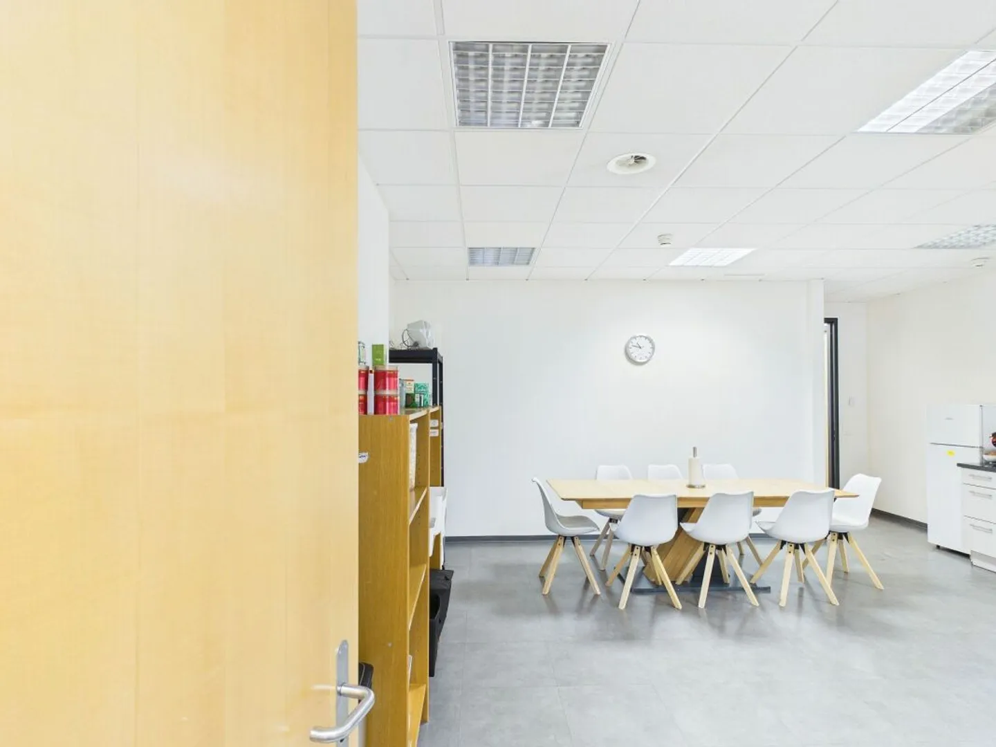 Spacious Office Space in Zürich - Photo 9 of 18