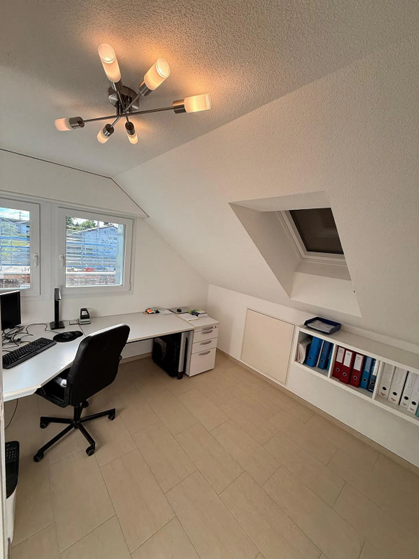 Charmante 3.5-Zimmer Attique - Foto 11 von 13