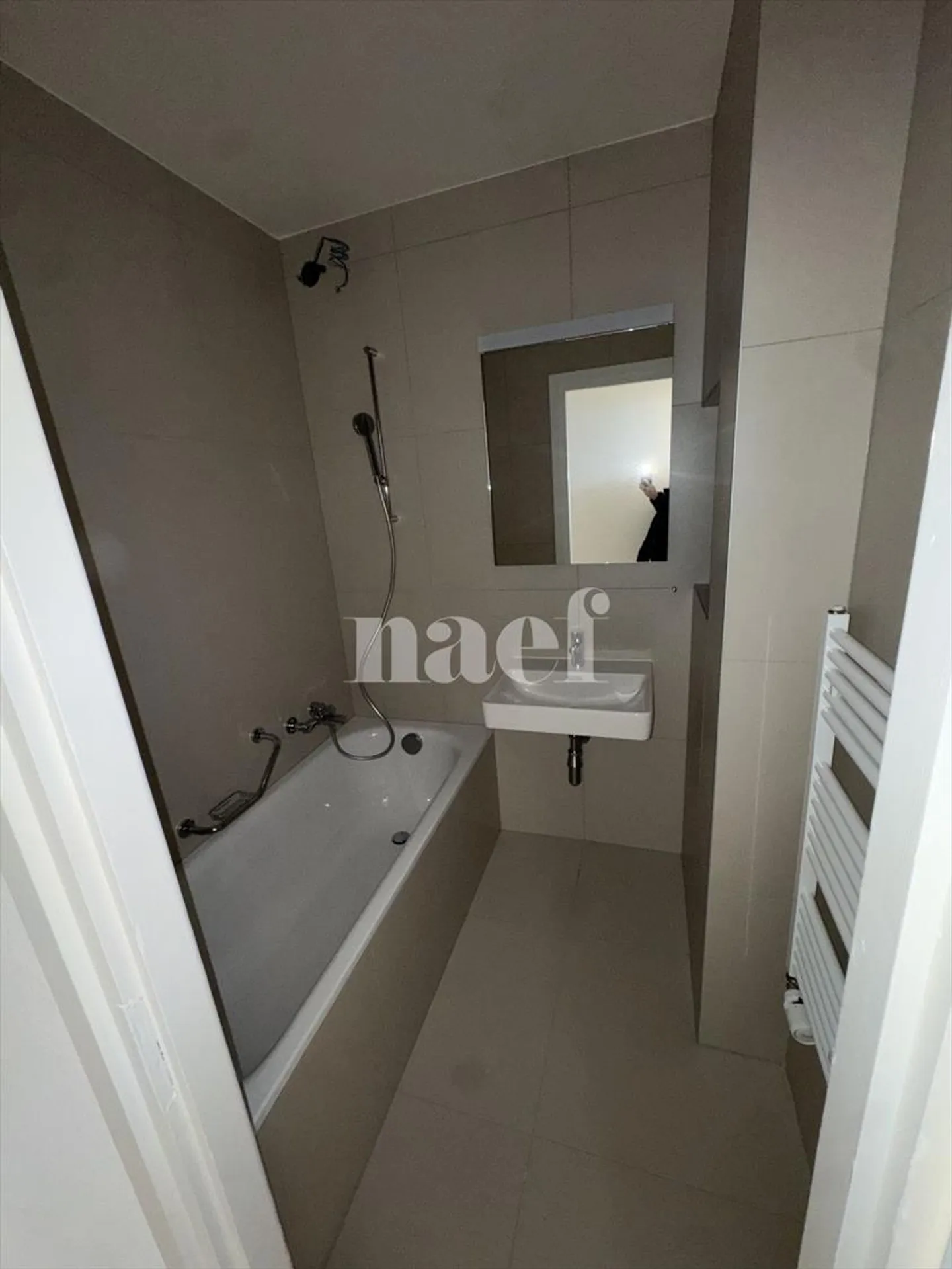 Appartement 5 pièces - Photo 8 sur 13