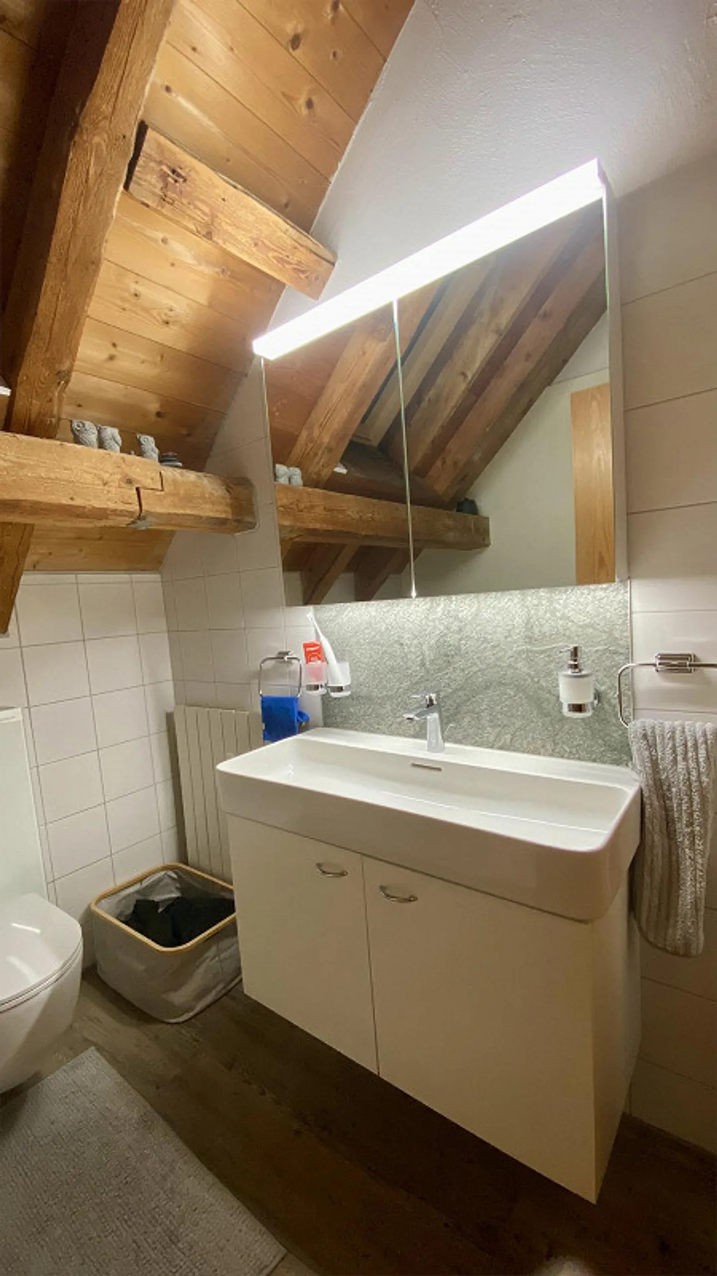 Spacious 2.5 Rooms - Photo 3 of 7