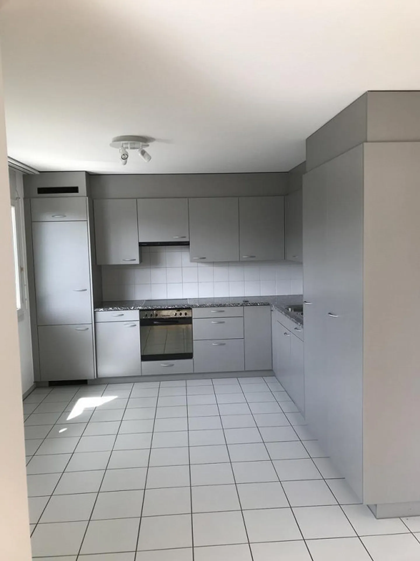 Charmante Wohnung mit Balkon - Foto 2 von 8