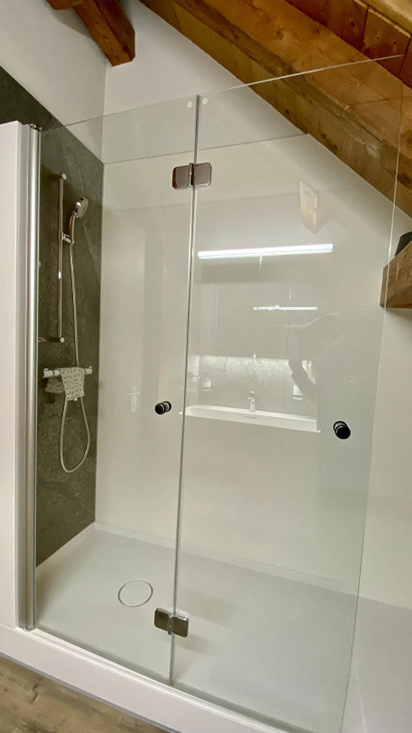 Spacious 2.5 Rooms - Photo 4 of 7