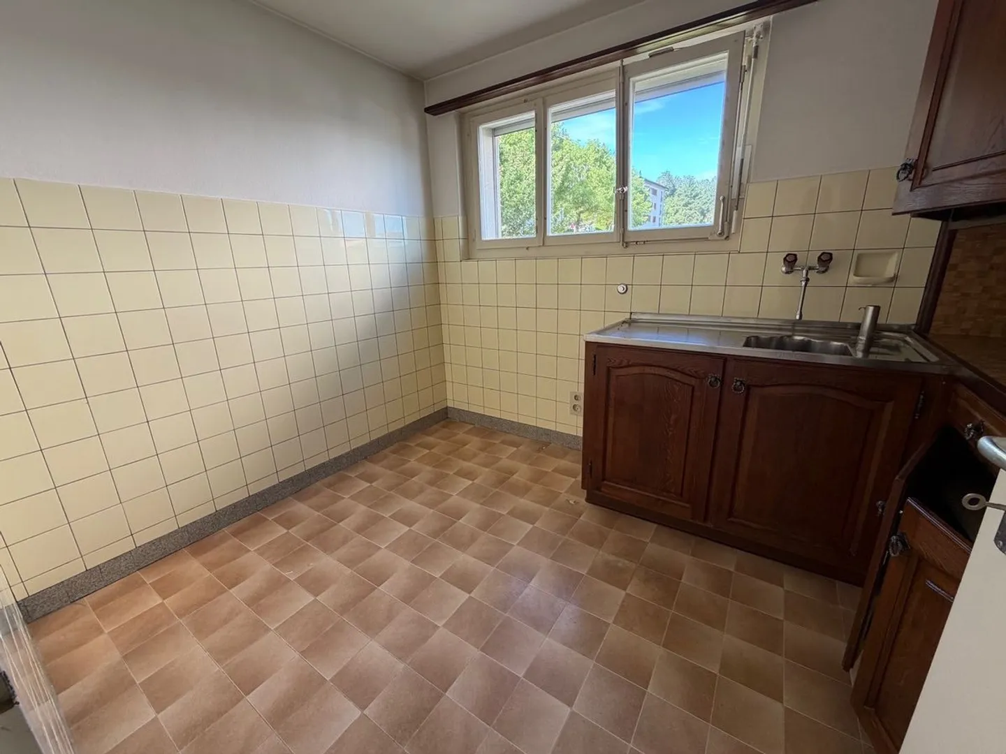 Bright Apartment for Renovation - Photo 3 of 9