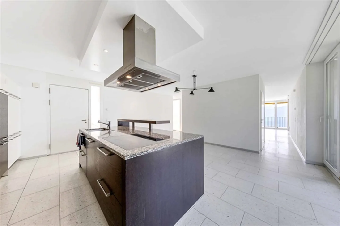 «Luxus-Apartment mit privatem Aufzug und Seeblick» - Foto 6 von 11