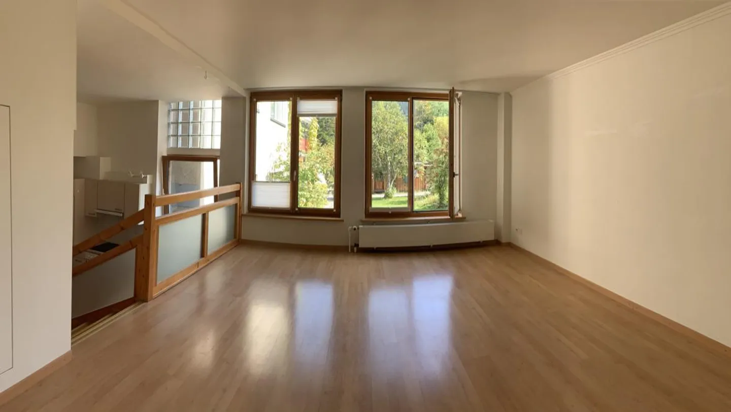 Spacious 4-room apartment in the center of Davos Dorf (1.4.26 to 31.3.27) - Photo 4 of 12