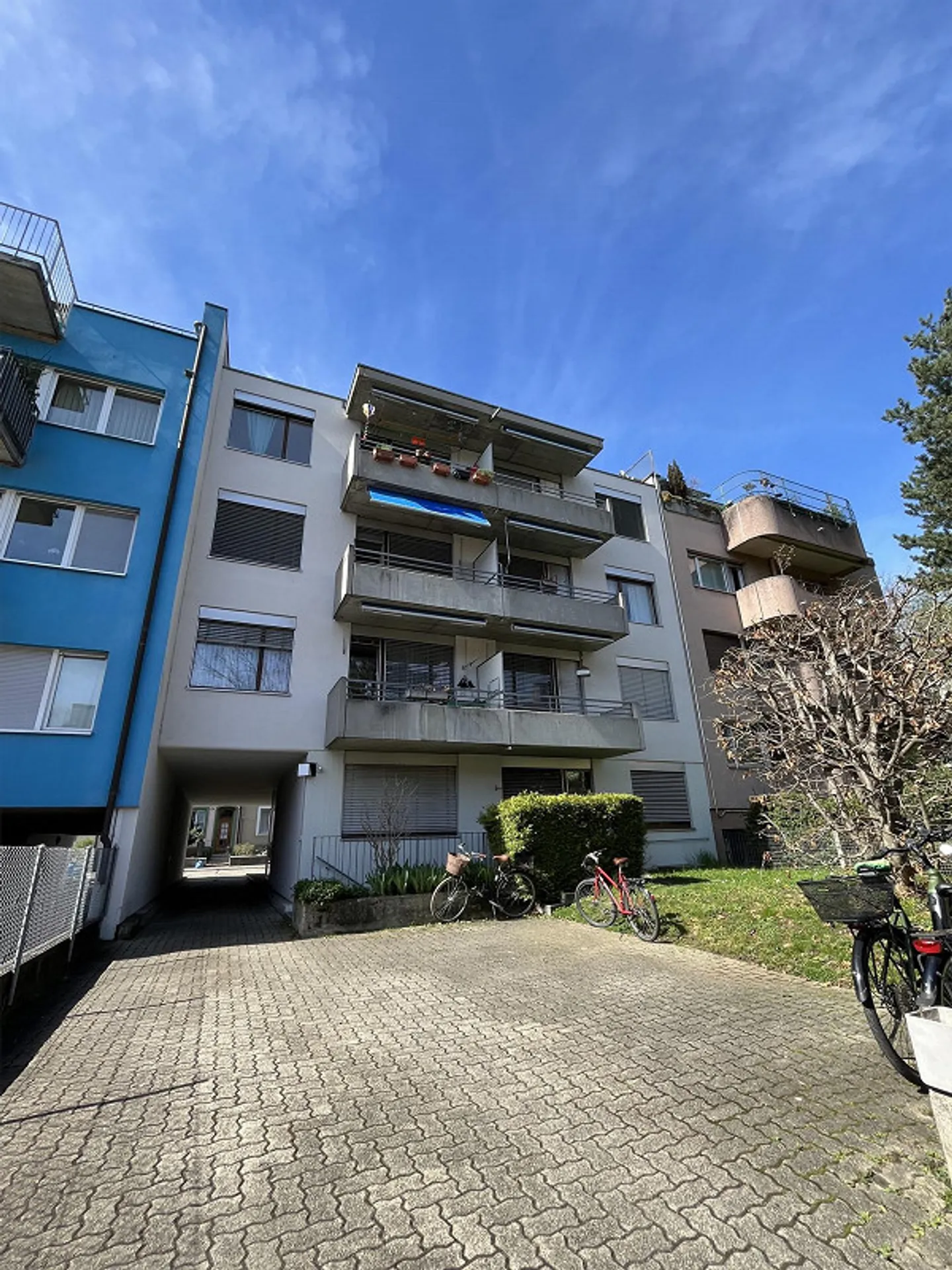 Apartment near Morgartenring - Photo 3 of 9