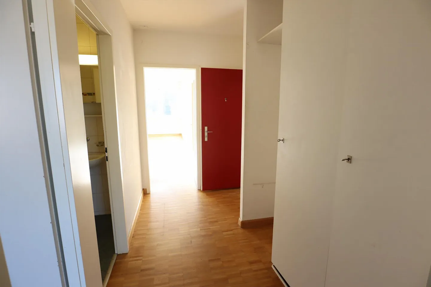 Apartment near Morgartenring - Photo 5 of 9
