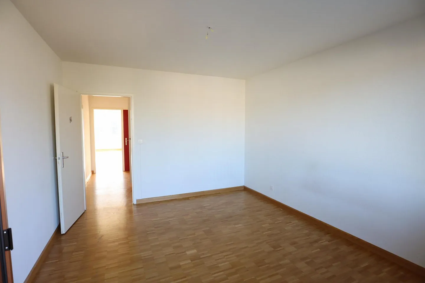 Apartment near Morgartenring - Photo 7 of 9