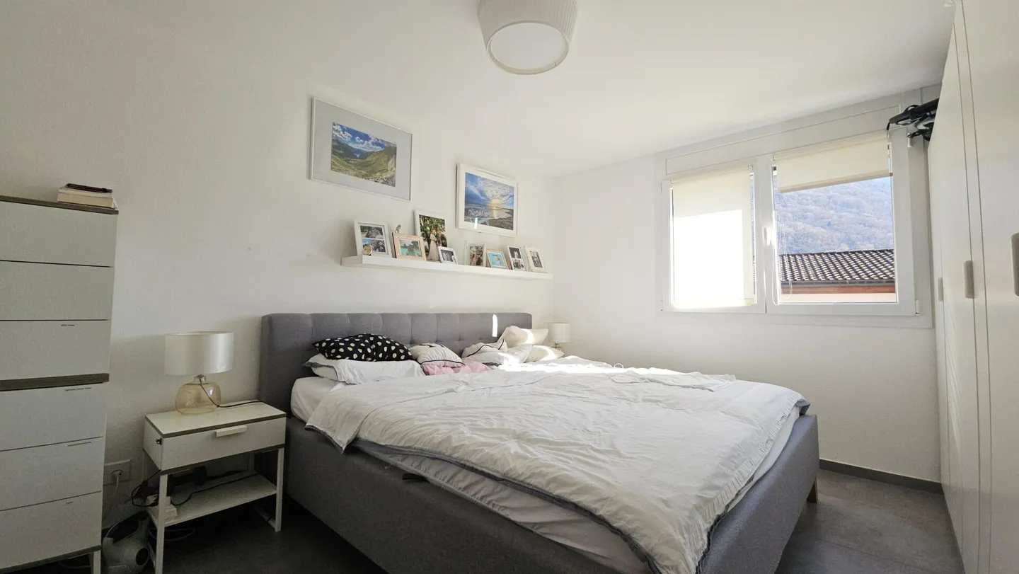 4.5-ZIMMER-WOHNUNG MIT GARTEN IN LUMINO - Foto 8 von 14