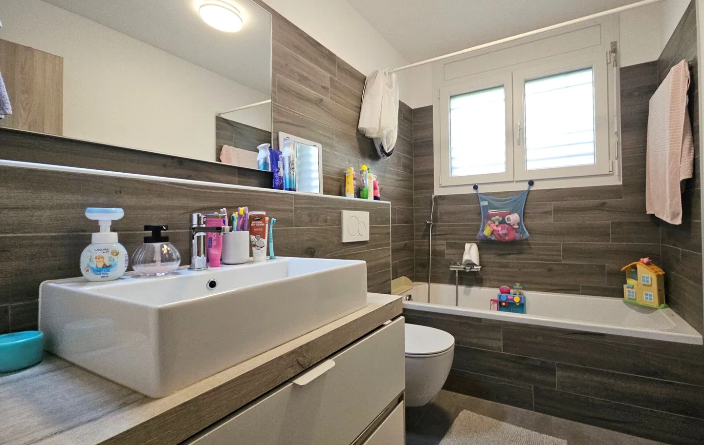 4.5-ZIMMER-WOHNUNG MIT GARTEN IN LUMINO - Foto 12 von 14