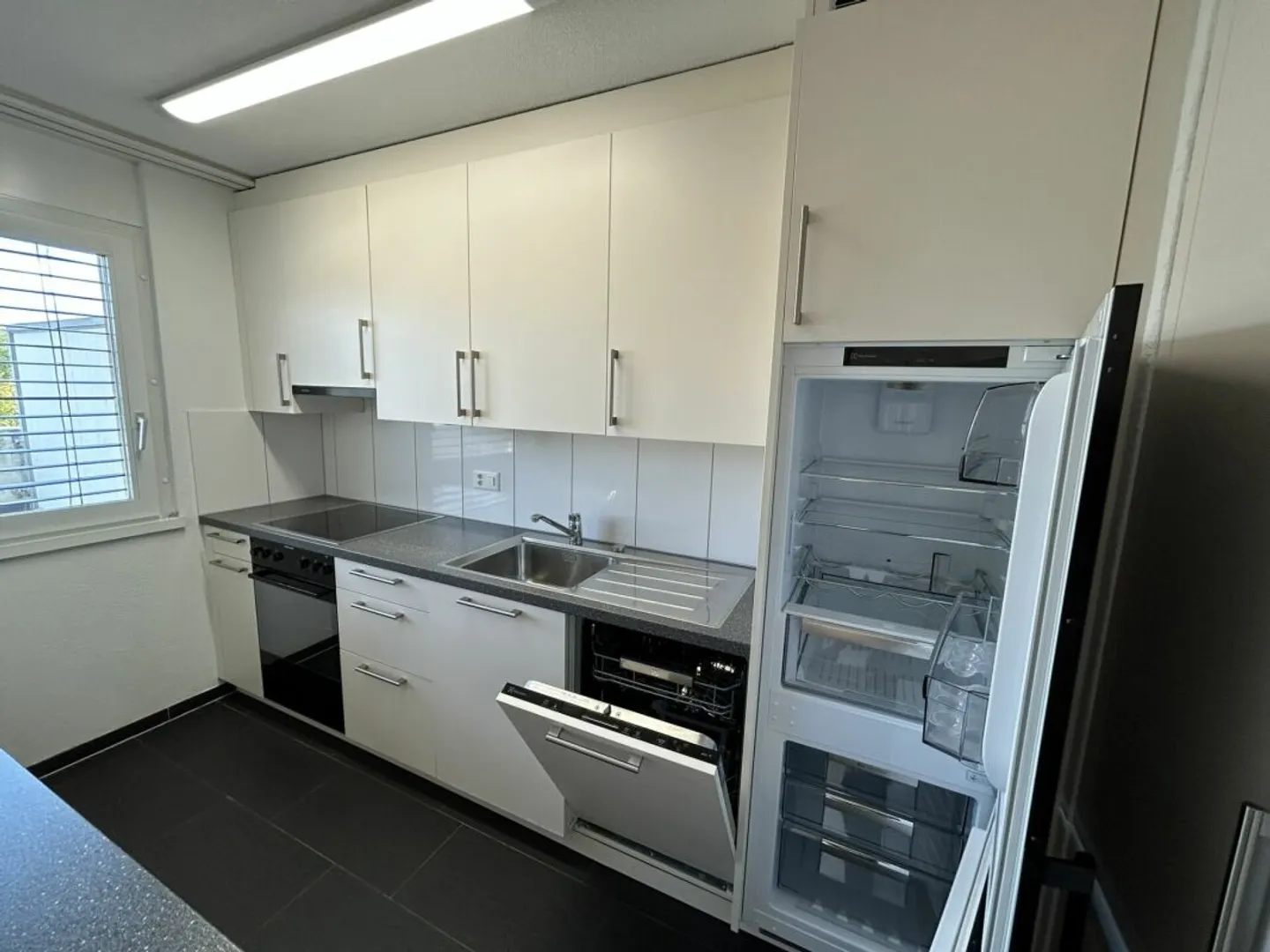 Appartamento Attico Moderno con Terrazza - Foto 2 di 13