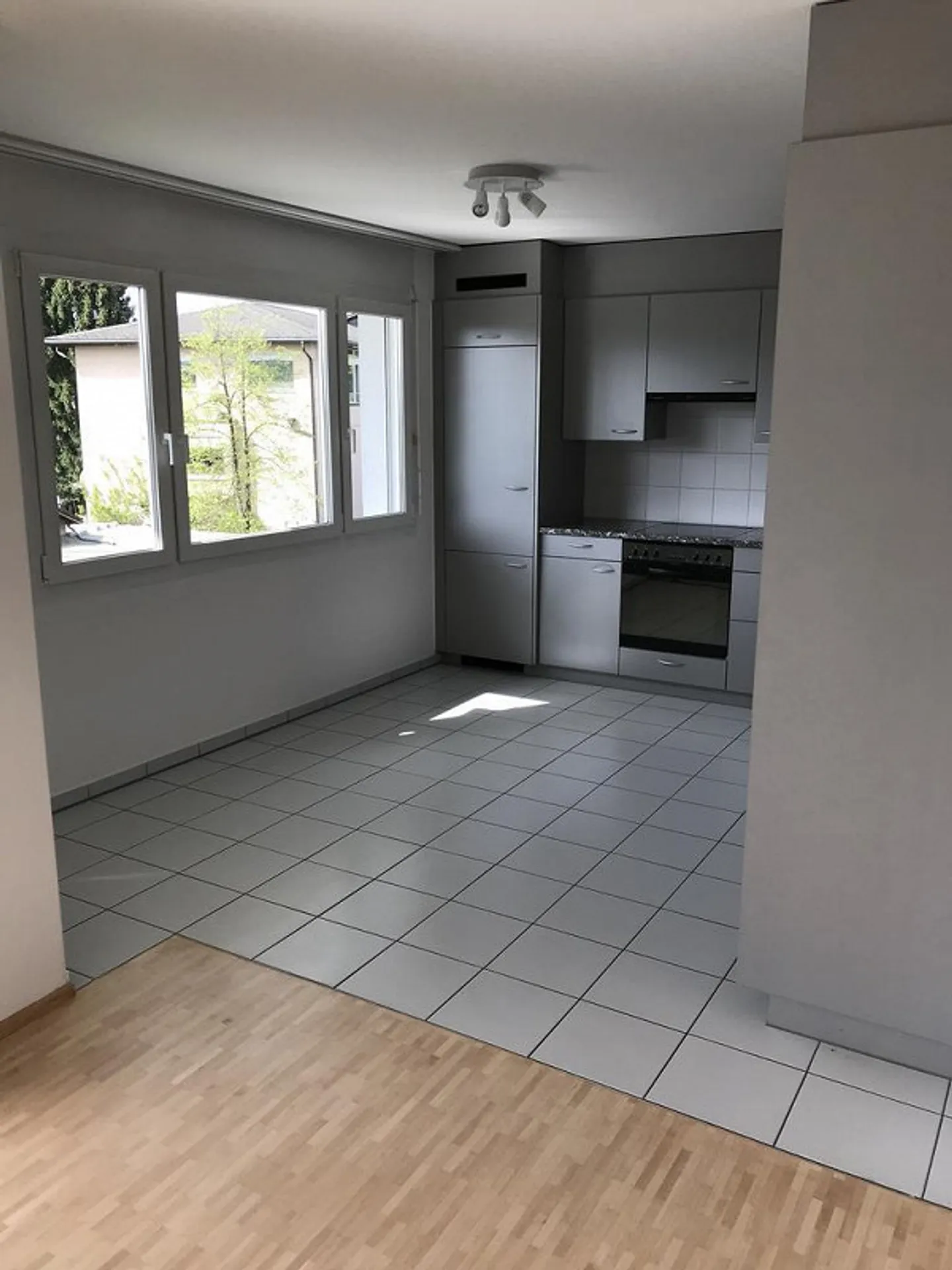 Charmante Wohnung mit Balkon - Foto 3 von 8