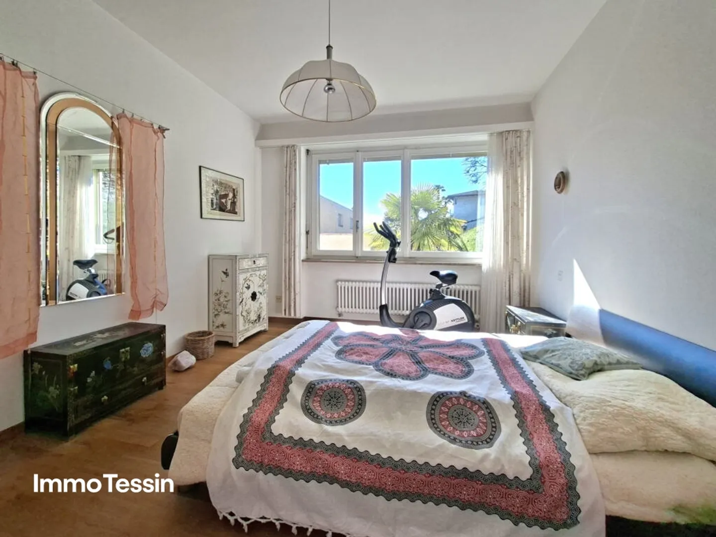 LOCARNO-MONTI: Large & modern apartment with fantastic 180° panoramic lake view over Lake Maggiore - Photo 11 of 13