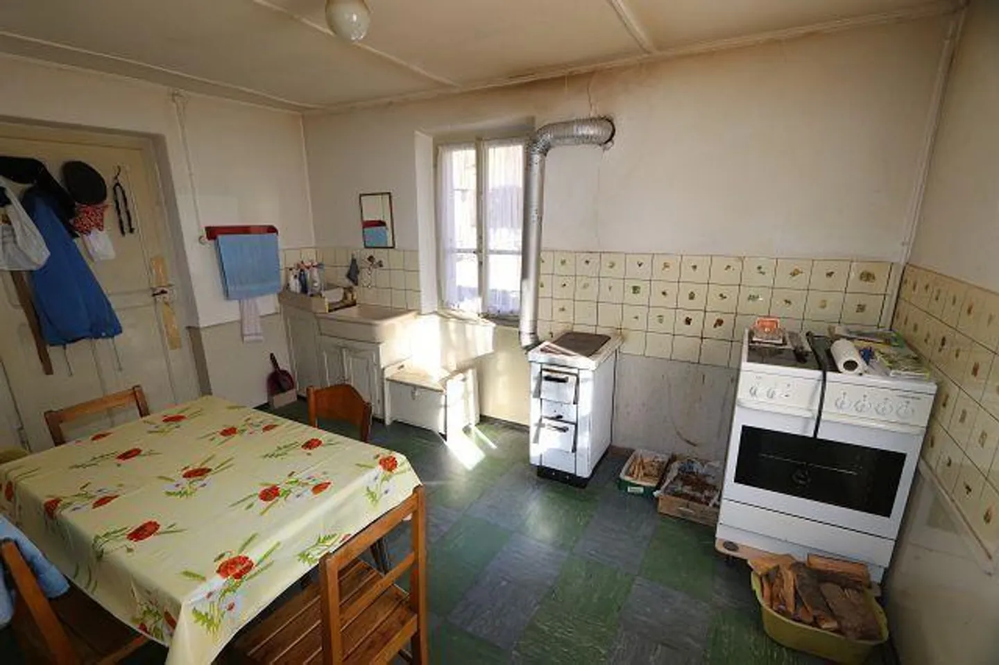 Casa bifamiliare con due appartamenti di 4 locali ristrutturati - Foto 4 di 24