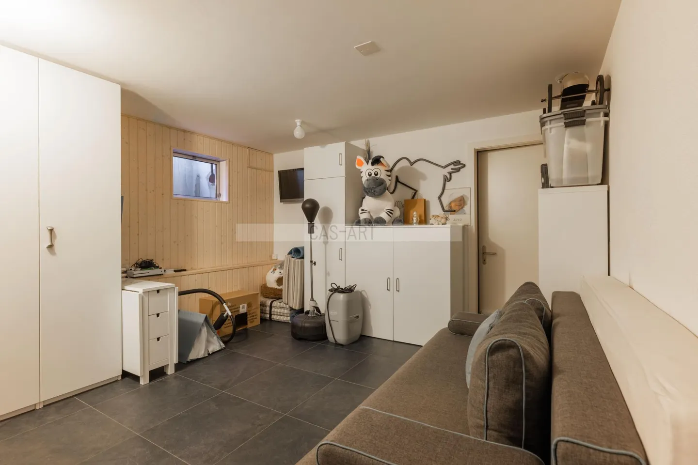 Charming Family Home in Quiet Area - Photo 15 of 18