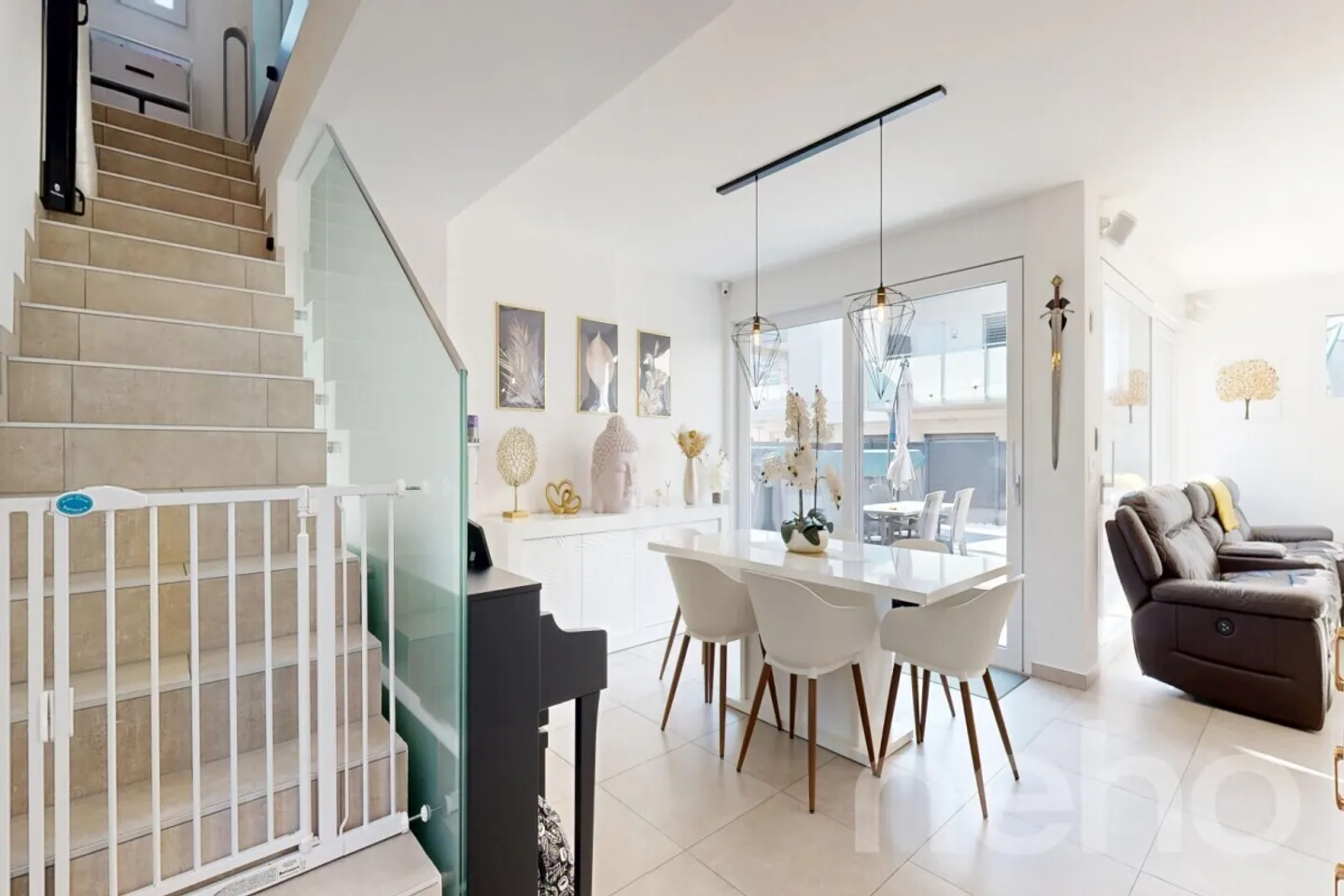 Superb semi-detached house with large terrace - Photo 10 of 12