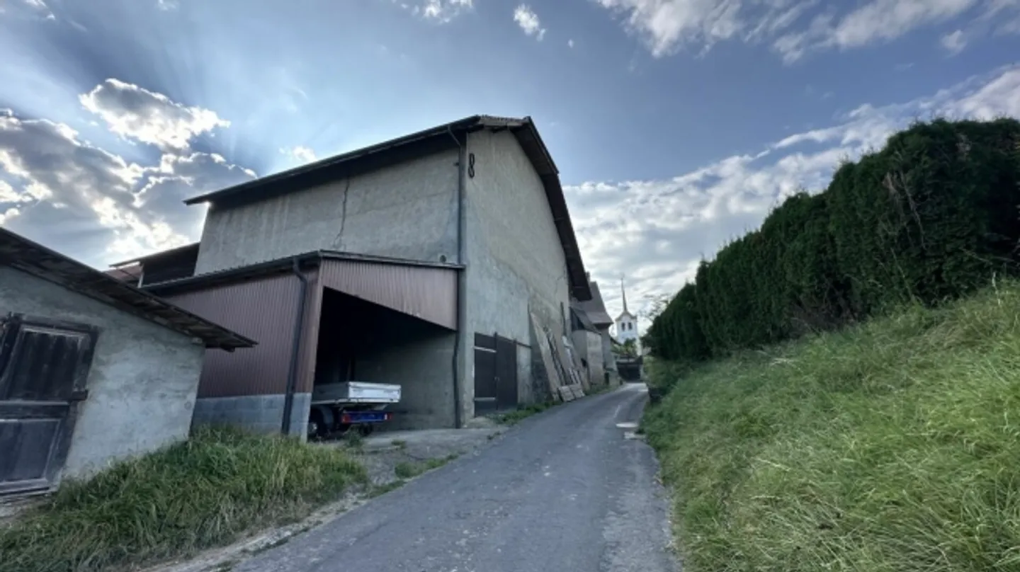 Villars-le-Grand (VD) - Sale of project for conversion into a building of 4 apartments - Photo 3 of 3