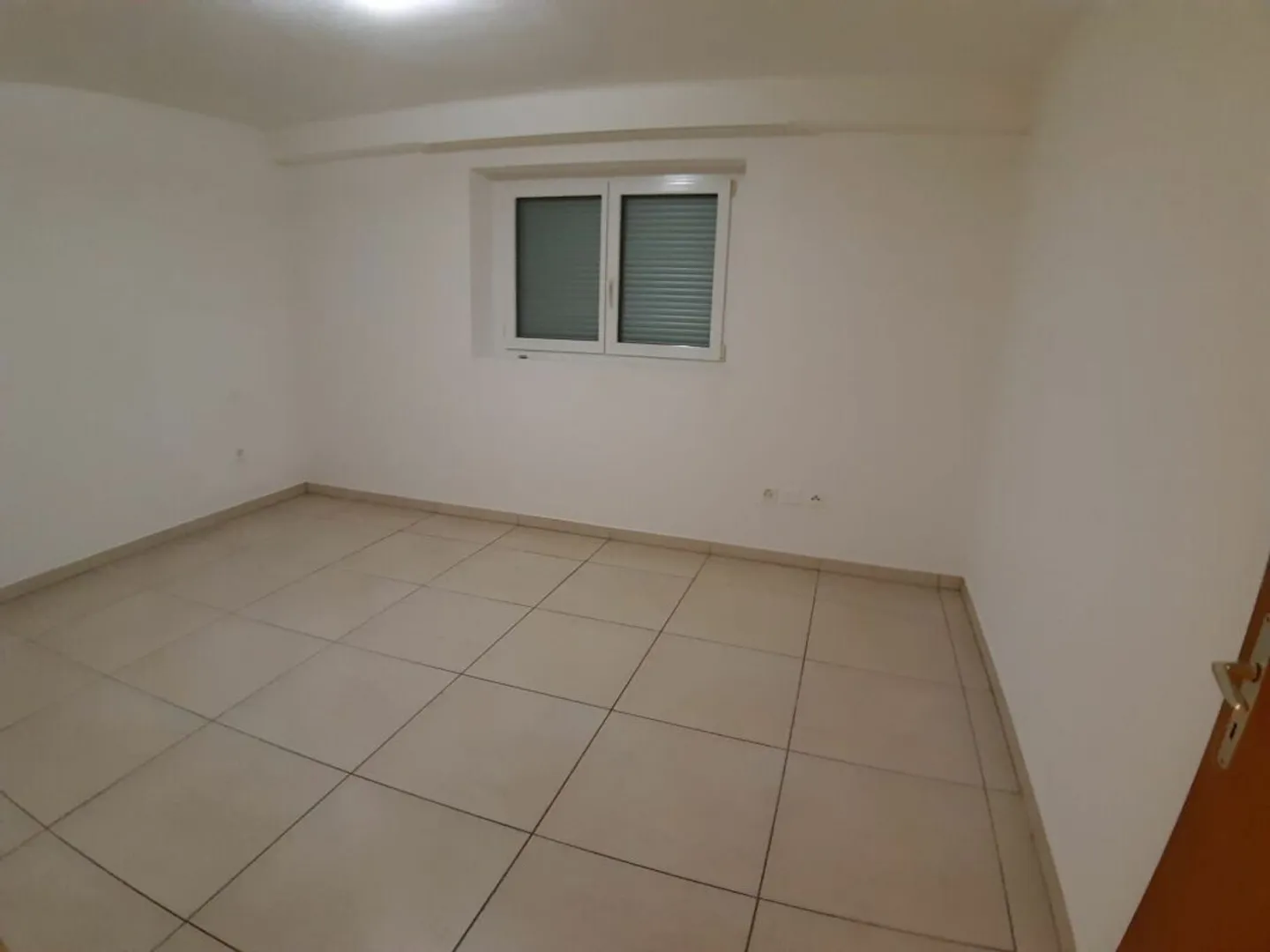 Haus mit 2,5+5,5 Zimmern und Grundstück - Foto 13 von 17