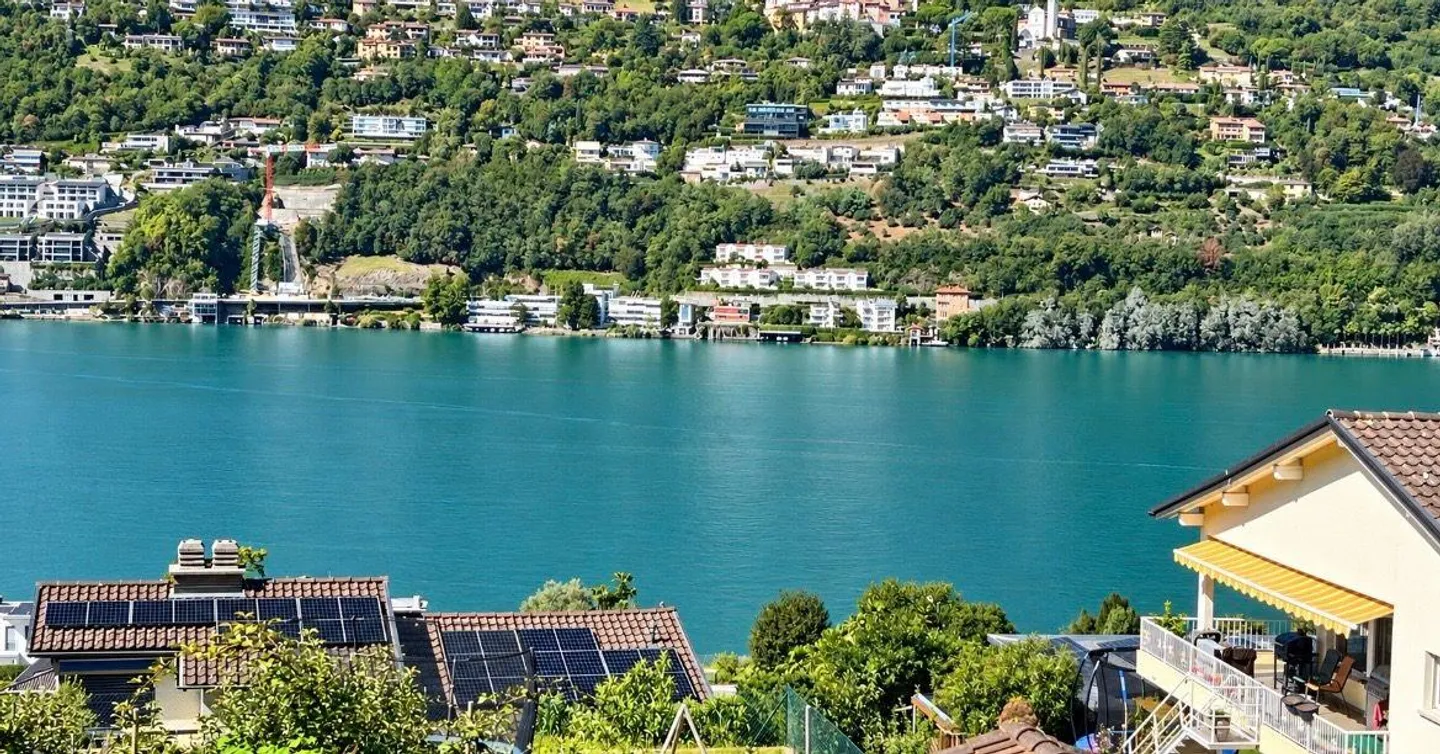 Appartamento con Terrazza Vista Lago - Foto 1 di 20