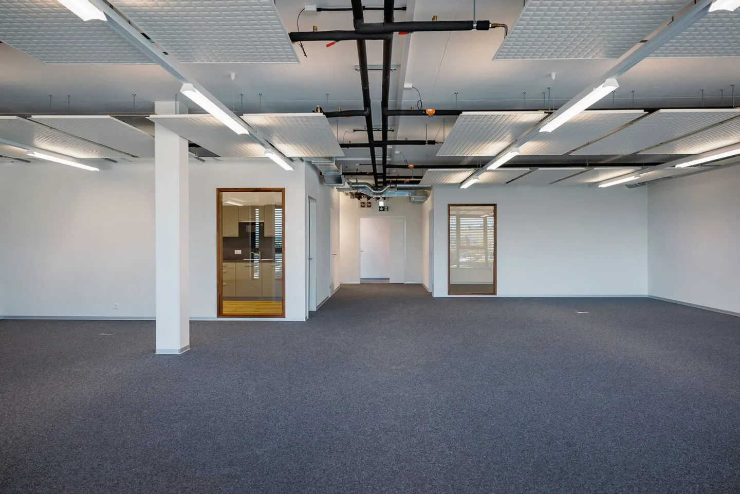 "IDEAL PARK" - Bureau de 1'460 m2 - Photo 3 sur 7