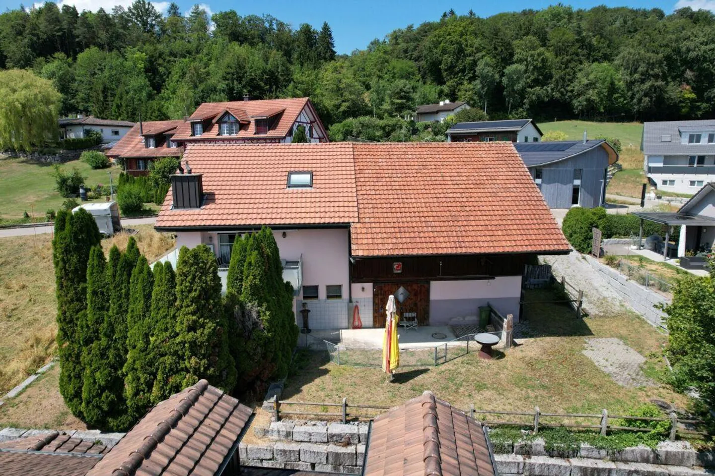 Exklusives freistehendes Einfamilienhaus - Foto 2 von 11