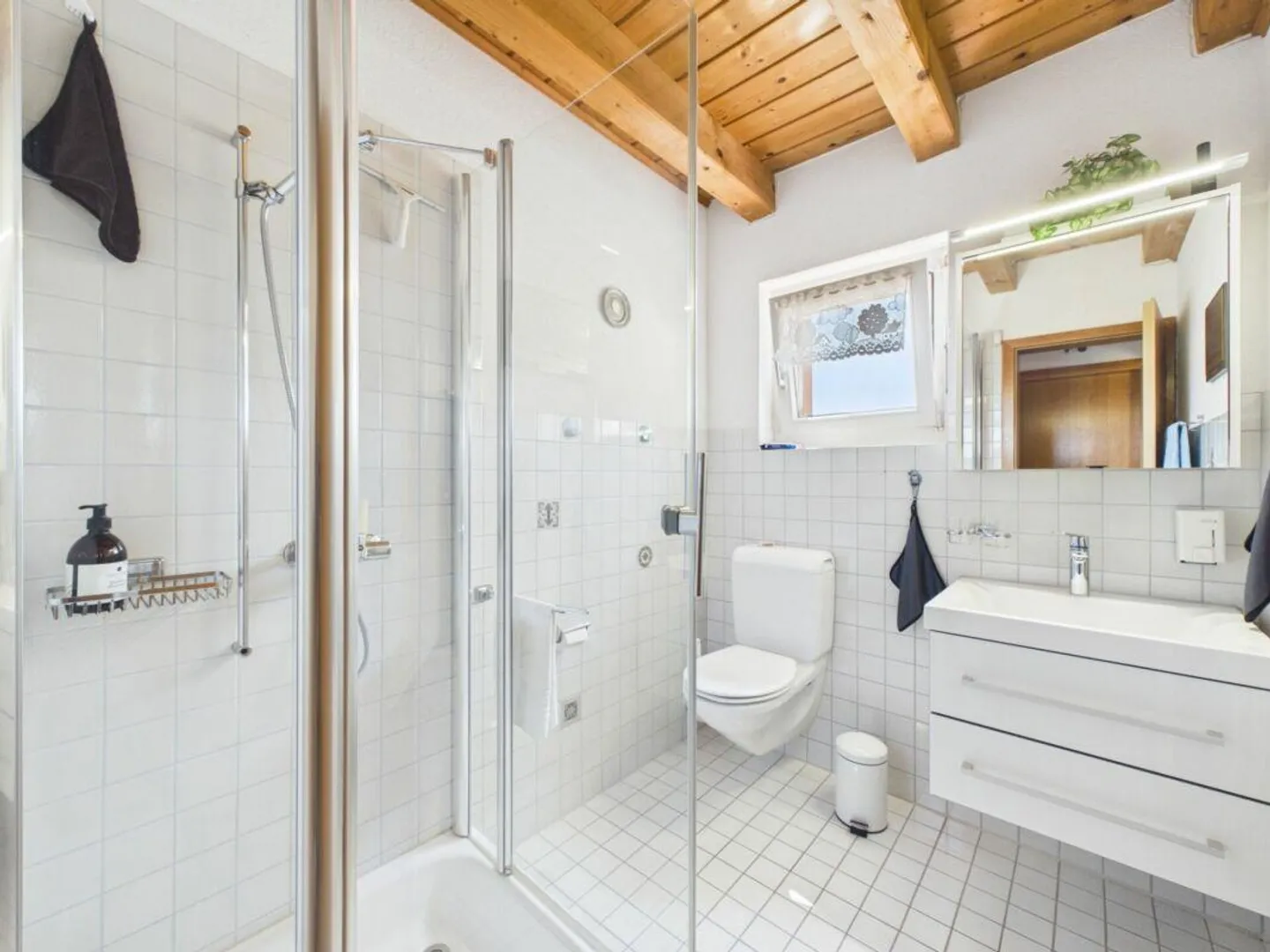 Exklusives freistehendes Einfamilienhaus - Foto 8 von 11