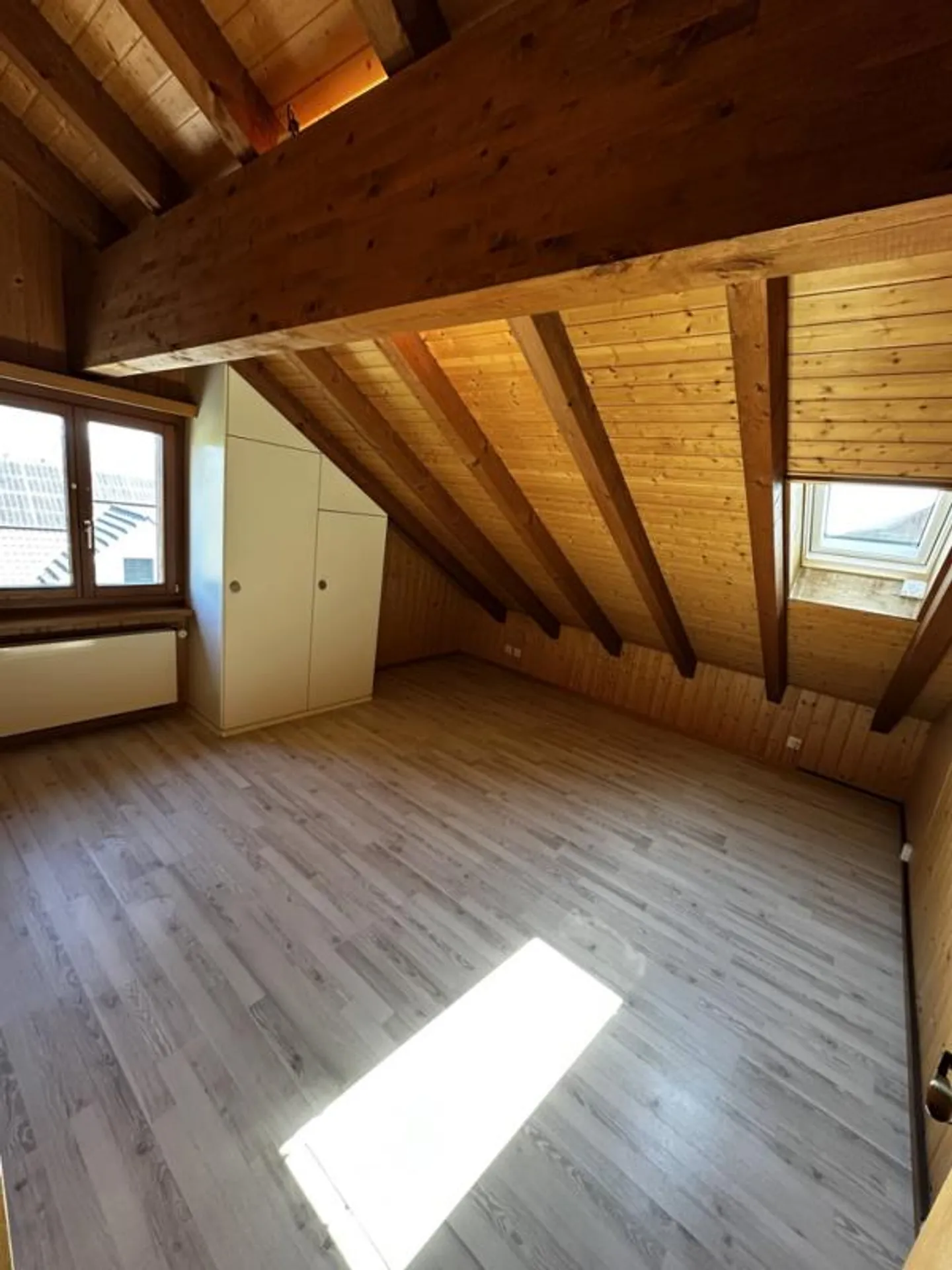 Cozy apartment in a family-friendly residential area - Photo 3 of 9