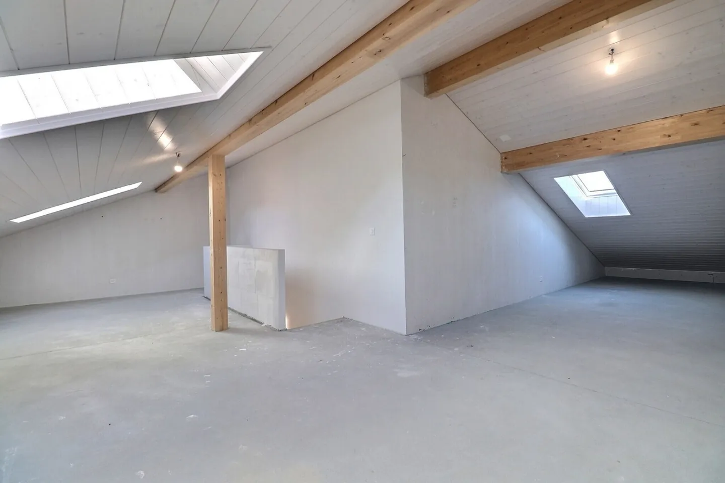 3.5-room apartment available in the attic - Photo 8 of 13