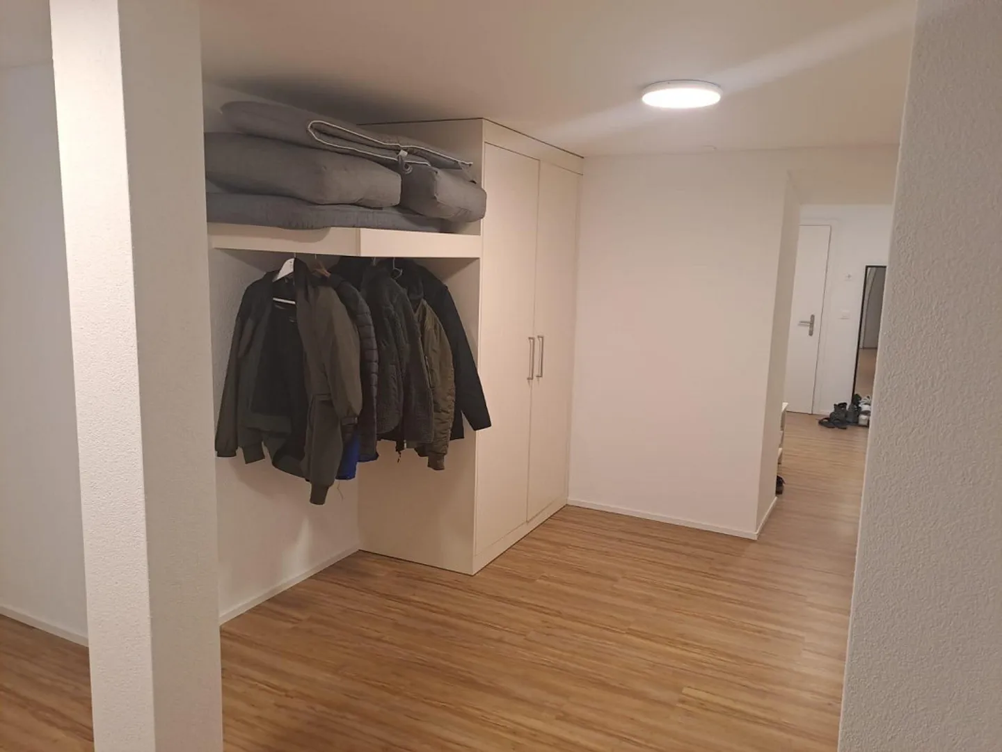 Modern 4.5-room apartment in a central location - Photo 3 of 6