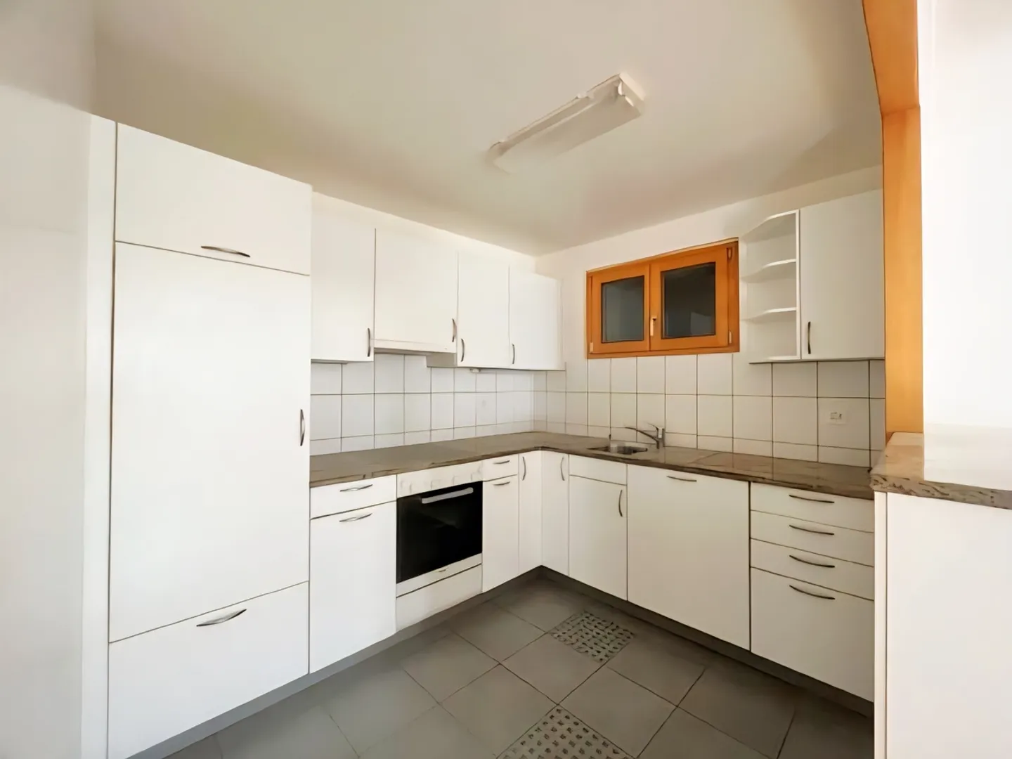 ABBAYE 27, appartamento di 4,5 locali con terrazza privata - Foto 3 di 10