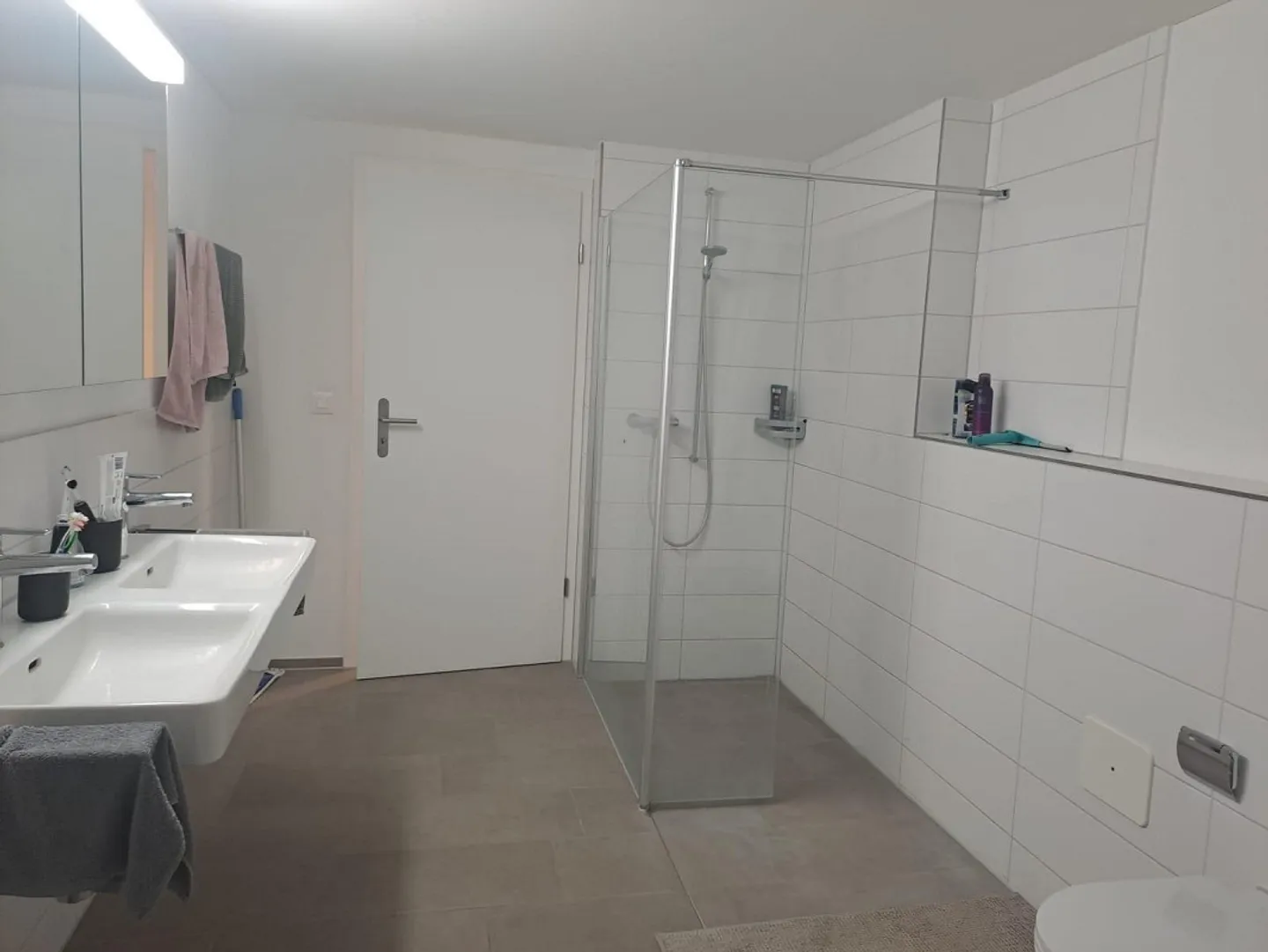 Modern 4.5-room apartment in a central location - Photo 4 of 6