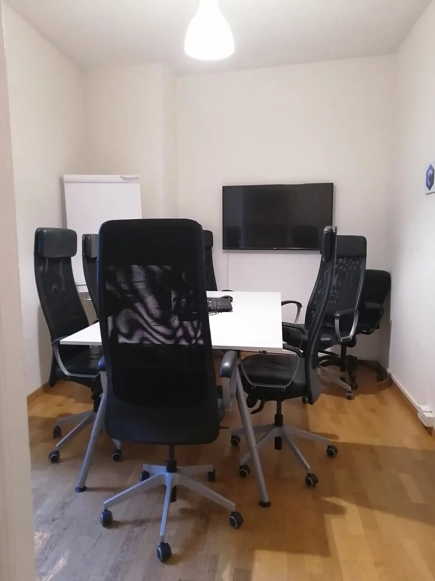 Bureaux proche de la gare Cornavin - Photo 2 sur 4