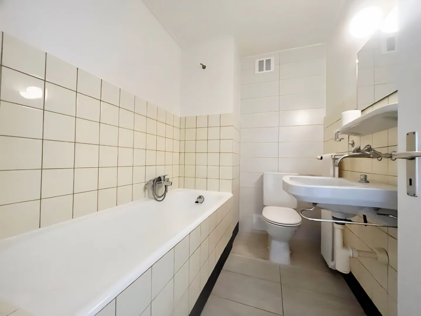 ABBAYE 27, appartamento di 4,5 locali con terrazza privata - Foto 8 di 10