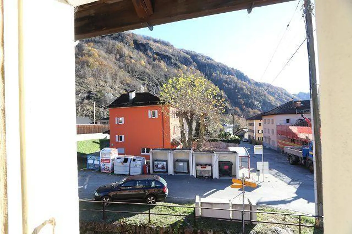 Casa bifamiliare con due appartamenti di 4 locali ristrutturati - Foto 22 di 24