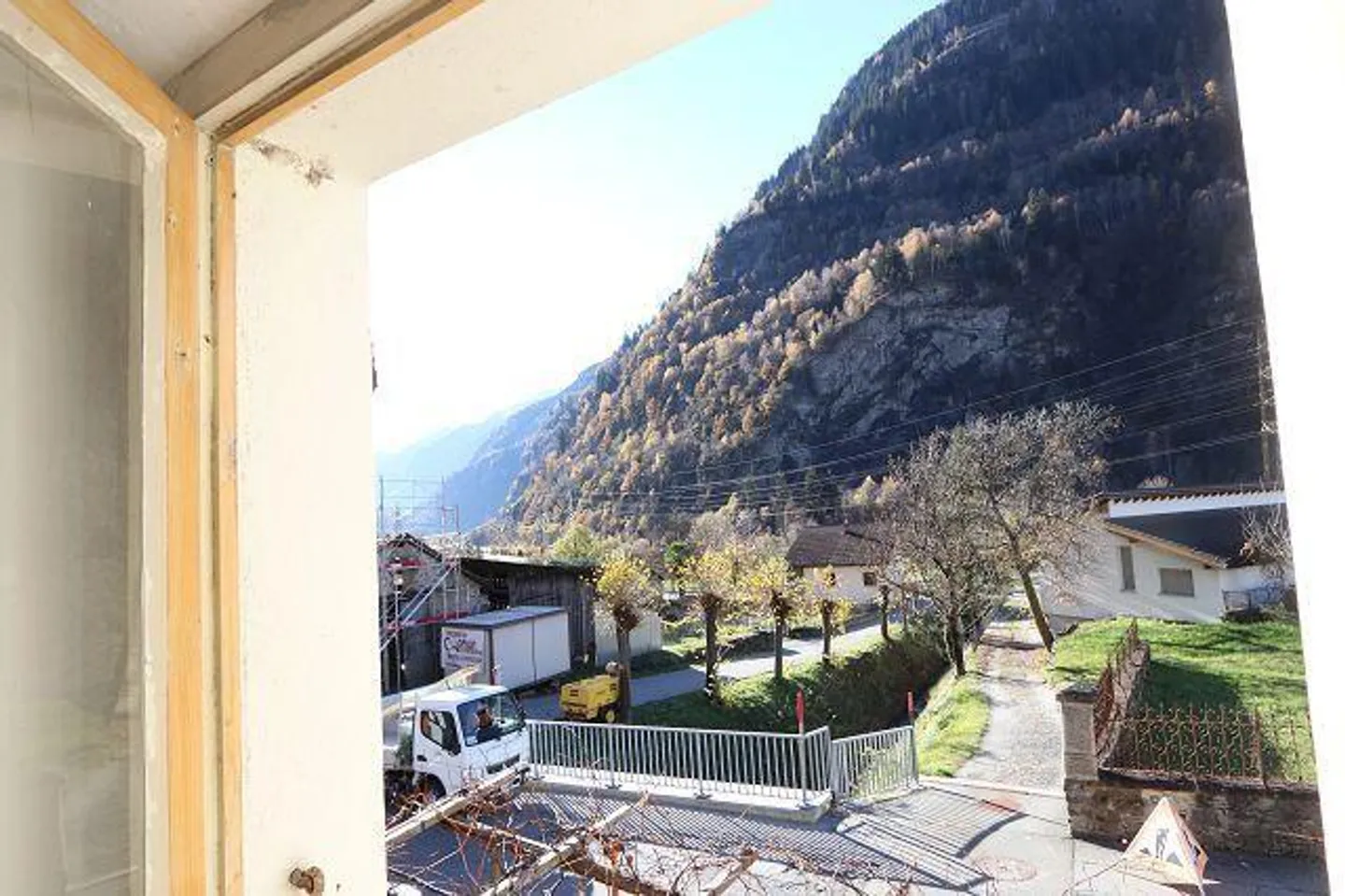 Casa bifamiliare con due appartamenti di 4 locali ristrutturati - Foto 23 di 24