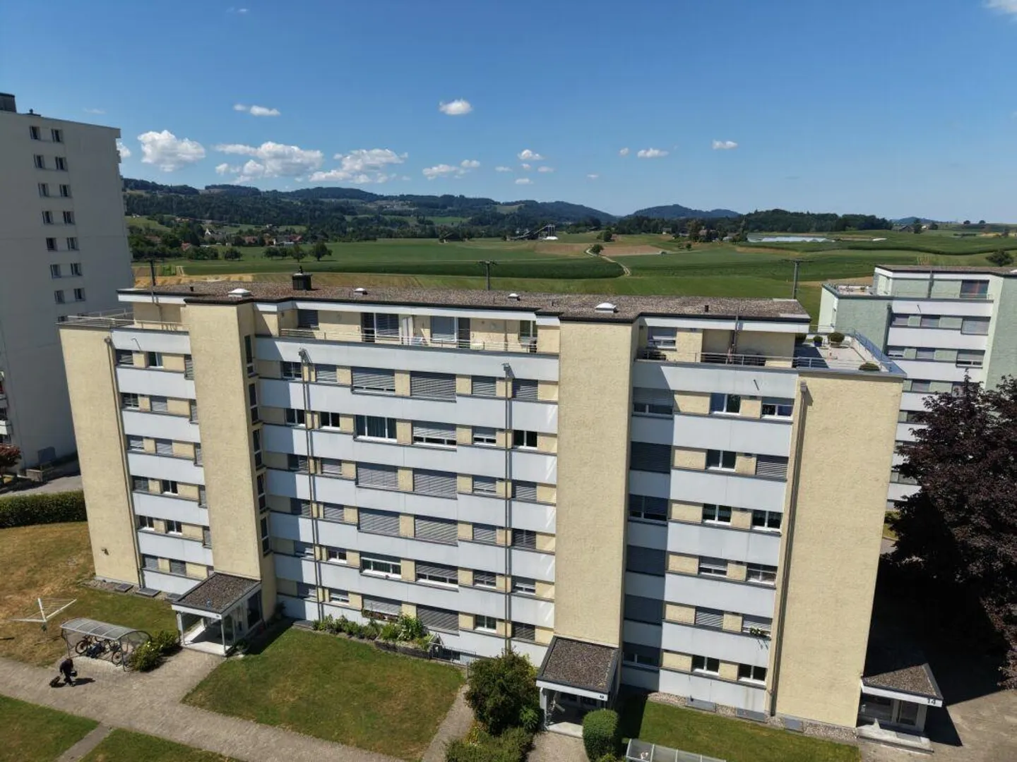 Charmant Appartement Attique à Gossau - Photo 1 sur 11