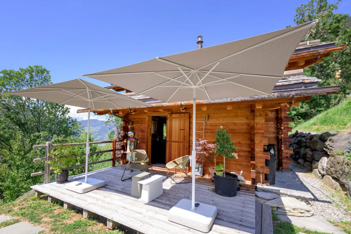 Character Chalet with a View in Sarreyer - Photo 2 of 10